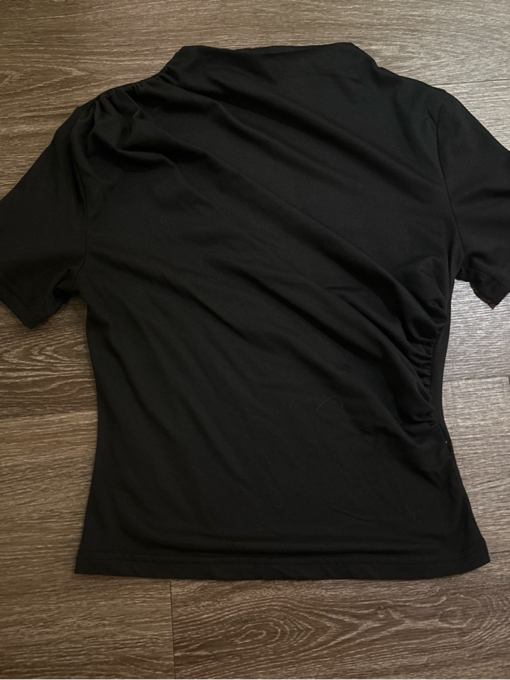 Black Short Sleeve Ruched Side Top